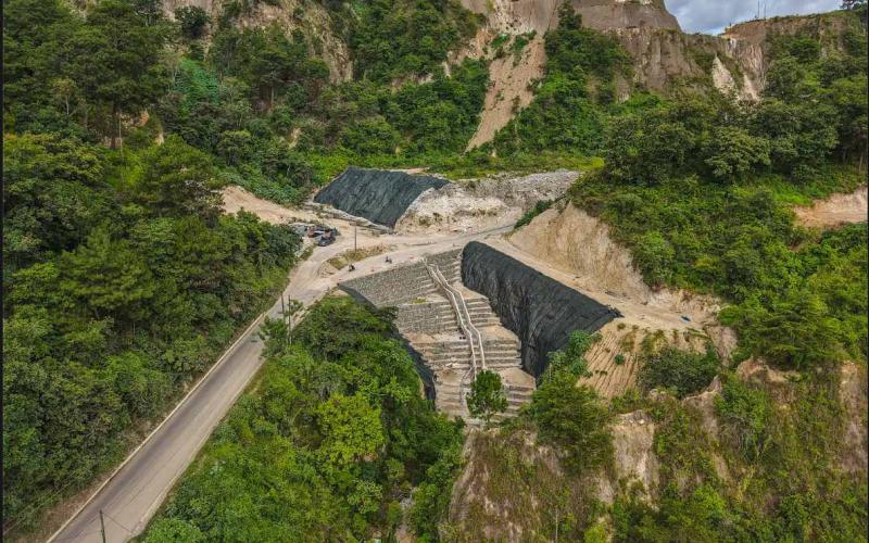 Obras de protección fortalecen ruta entre Chinautla y San Antonio Las Flores