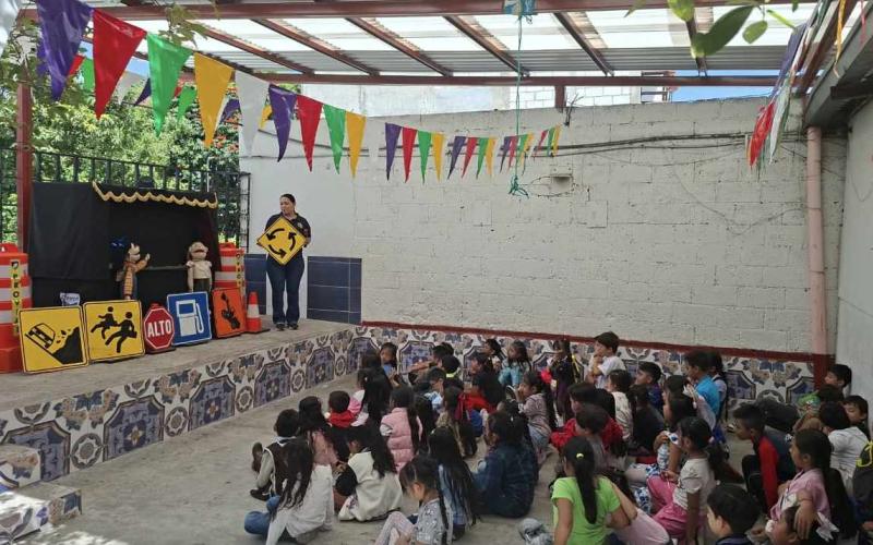 Paco y Lulú llegan a Villa Nueva para enseñar educación vial