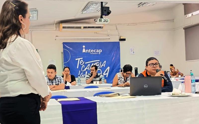 Mintrab e INTECAP realizan Foro Empresarial en Chiquimula
