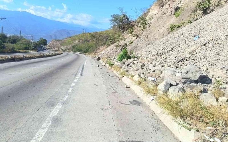 CIV restablece el paso en la ruta entre Guastatoya y El Rancho