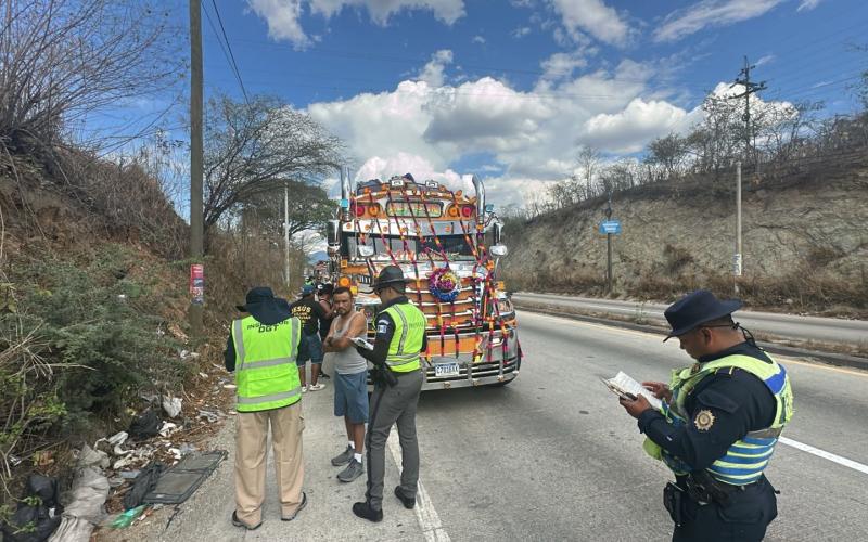 DGT fortalece controles para que el transporte cumpla la ley y viaje seguro