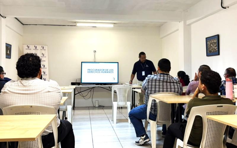 Colaboradores fortalecen la atención con capacitación en derechos de los pueblos indígenas