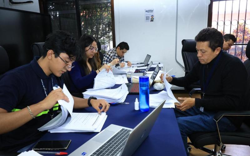 Más de 800 resoluciones están listas para entrega a porteadores