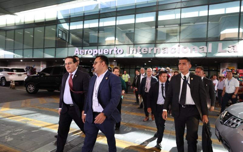 Coordinan acciones para fortalecer la prevención, atención y respuesta a posibles incidentes en el AILA