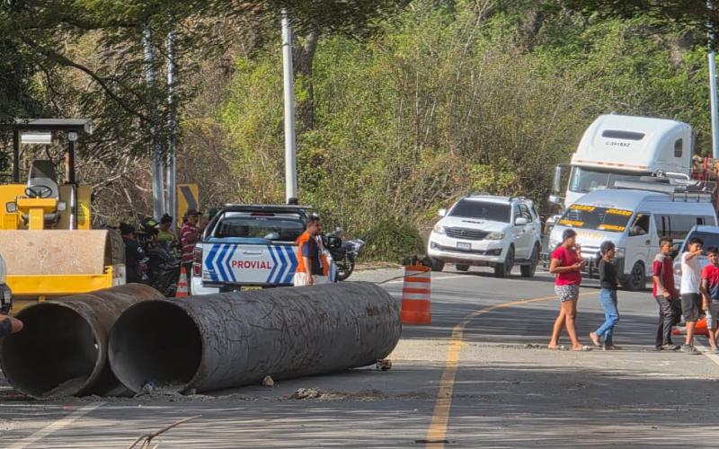 CIV trabaja sin pausa para habilitar ruta provisional en puente Güijo