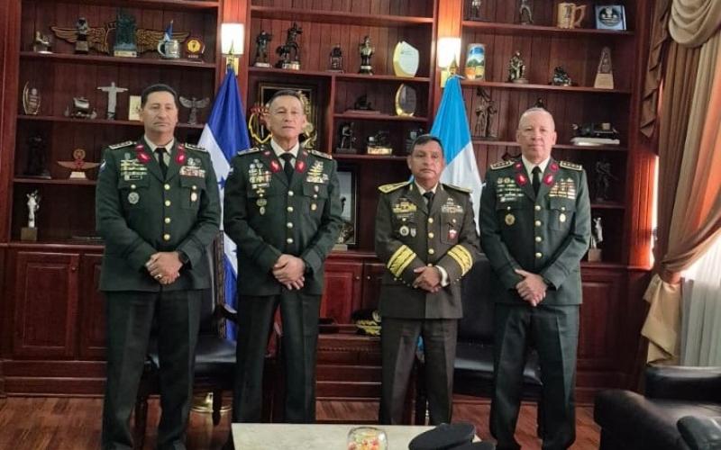 Guatemala y Honduras fortalecen sus vínculos de cooperación en materia de defensa