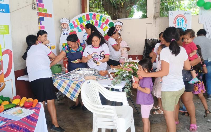 Familias de Masagua fortalecen conocimientos de lactancia materna y alimentación saludable