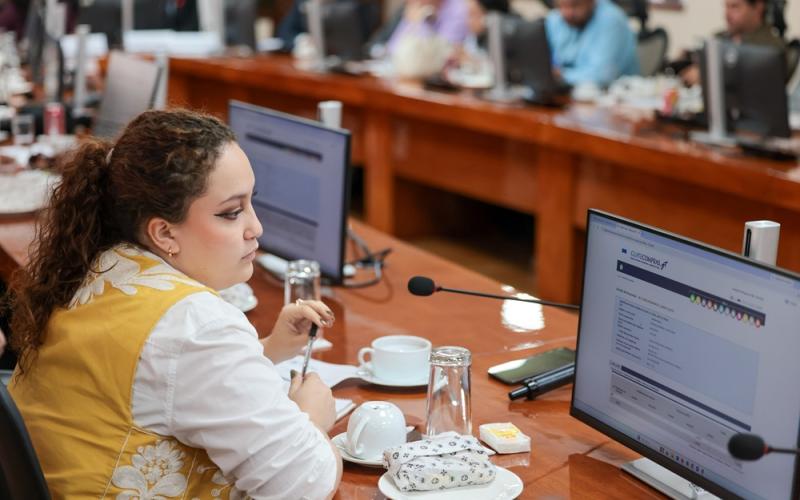 Minfin capacita a periodistas sobre ajustes en Guatecompras y fiscalización ciudadana