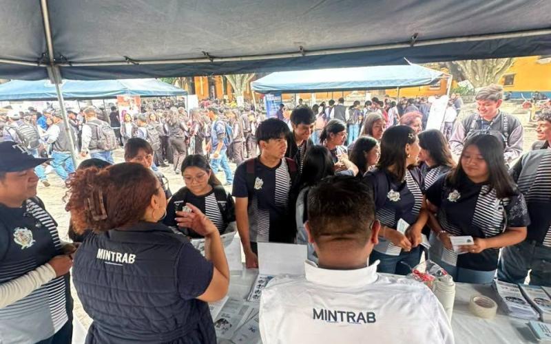 Mintrab realiza jornada móvil de servicios integrados