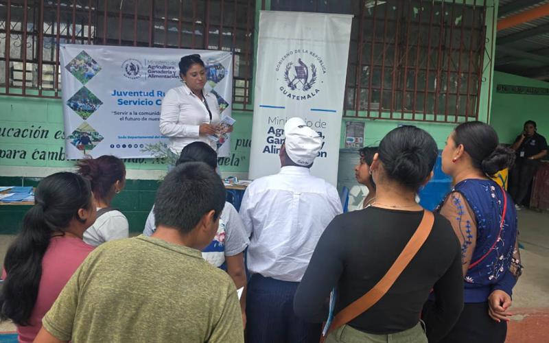 Jóvenes rurales reciben formación en emprendimiento y prevención de la violencia en Jalapa