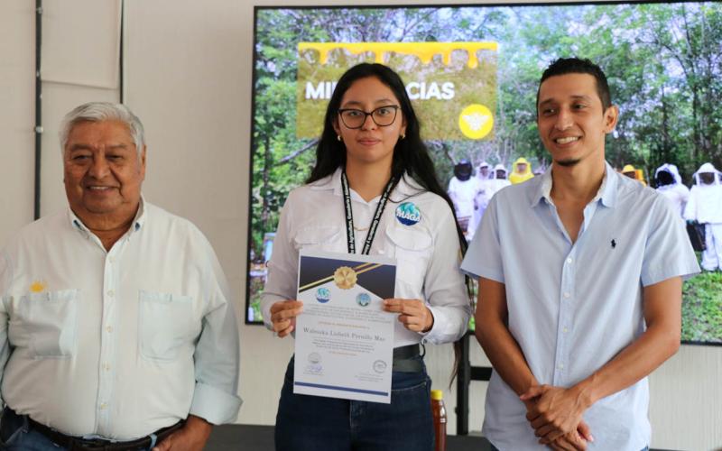 Nuevos apicultores fortalecen la producción apícola en Petén