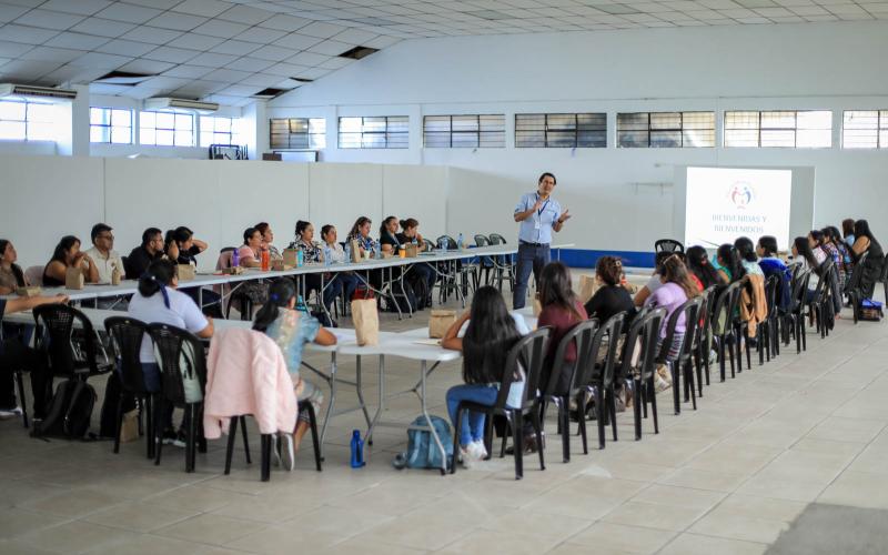 Educando en Familia fortalece a sus facilitadores para acompañar a familias