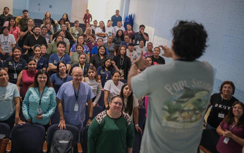 Personal de la SBS recibe capacitación para fortalecer la inclusión y la accesibilidad