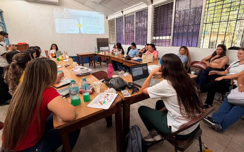 Promueven la economía familiar mediante talleres prácticos