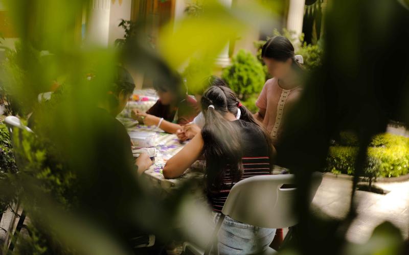 En Tejiendo Sueños, se impulsan las habilidades de las adolescentes bajo protección