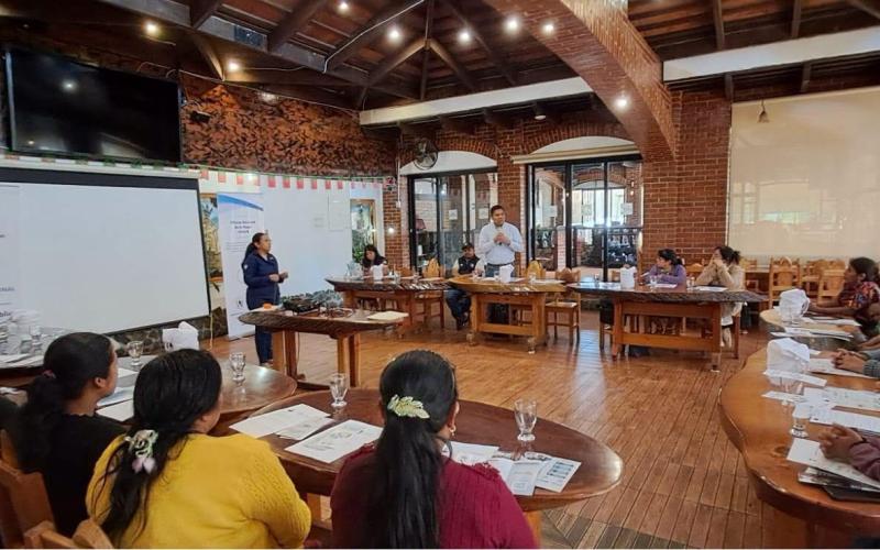 Mintrab realiza talleres de orientación laboral para jóvenes