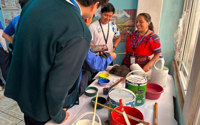 Talleres formativos fortalecen la identidad cultural y el arte en la juventud de Totonicapán. 
