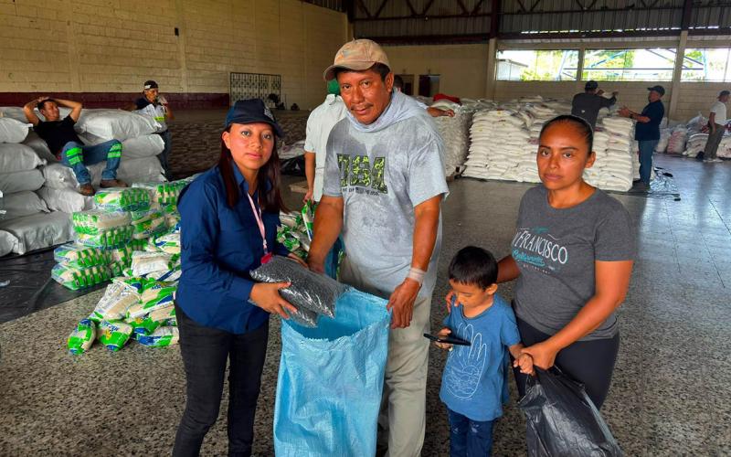 Fortalecen la atención alimentaria de más de 25 mil familias
