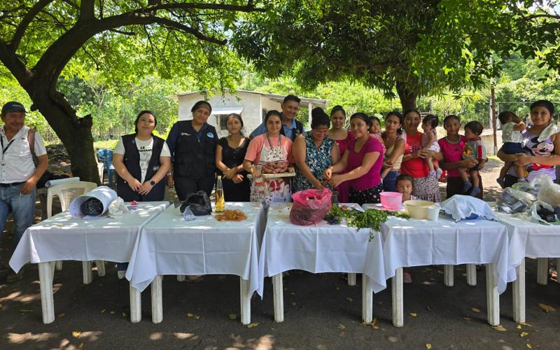 Realizan práctica de alimentación saludable en La Democracia
