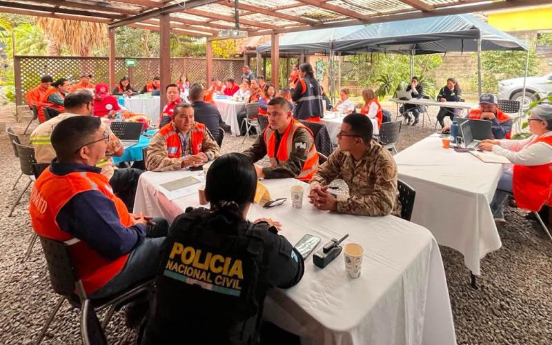 Unidad de Bienestar Animal se incorpora al COE tras alerta roja en Sacatepéquez