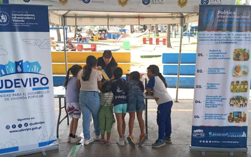 Jóvenes de El Amparo participan en festival para promover sus derechos