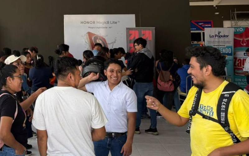 Se realiza con éxito Feria de Empleo en Escuintla