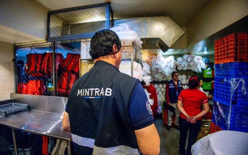 IGT realiza inspecciones en sector servicios de preparación de comida