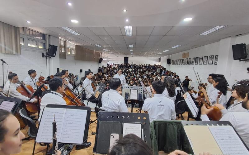 Orquesta Sinfónica Regional de Occidente cautiva CUNOC
