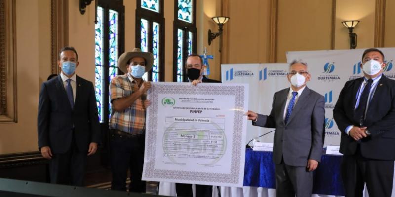 Presidente Alejandro Giammattei incentivos forestales