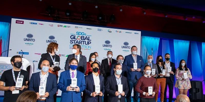 Los 25 ganadores reunidos