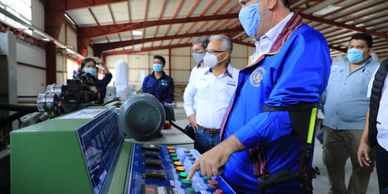 Presidente Alejandro Giammattei inaugura Centro de Investigación de Bambú