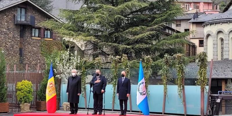 Presidente Alejandro Giammattei en Andorra, para estar en la XXVII Cumbre Iberoamericana de Jefes de Estado y de Gobierno