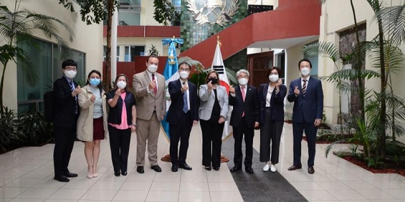 Reunión con delegación de Corea