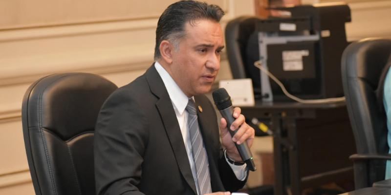 mario rojas espino ministro de ambiente y recursos naturales