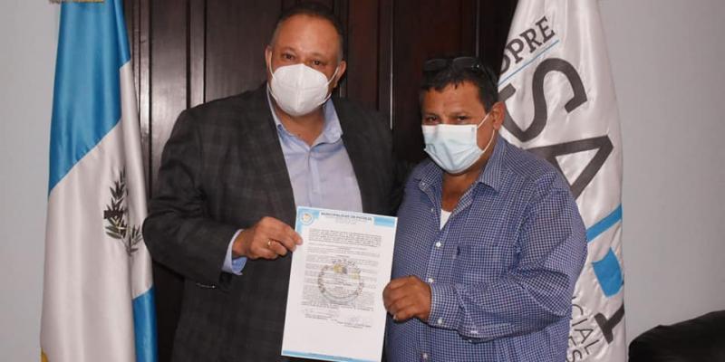 Ing. Luis Ruano y alcalde de dicho municipio 