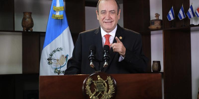 Presidente Alejandro Giammattei