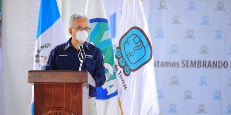 Ministro Agricultura, Ganadería y Alimentación, José Ángel López. 