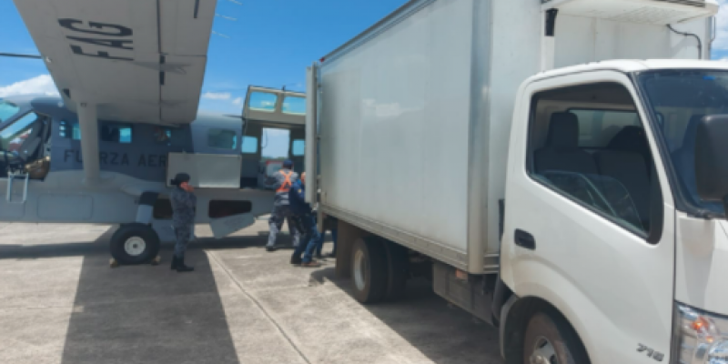 Fuerza Aérea Guatemalteca trasladó 50 mil dosis de vacunas contra el Coronavirus, COVID-19 a Huehuetenango