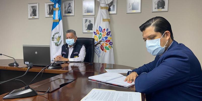 Ministro Raúl Romero en reunión para mejorar el gasto social
