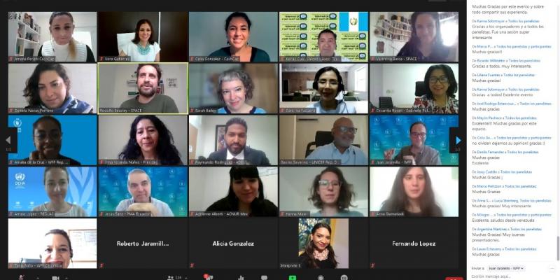 Expositores latinoamericanos durante evento regional de aprendizaje