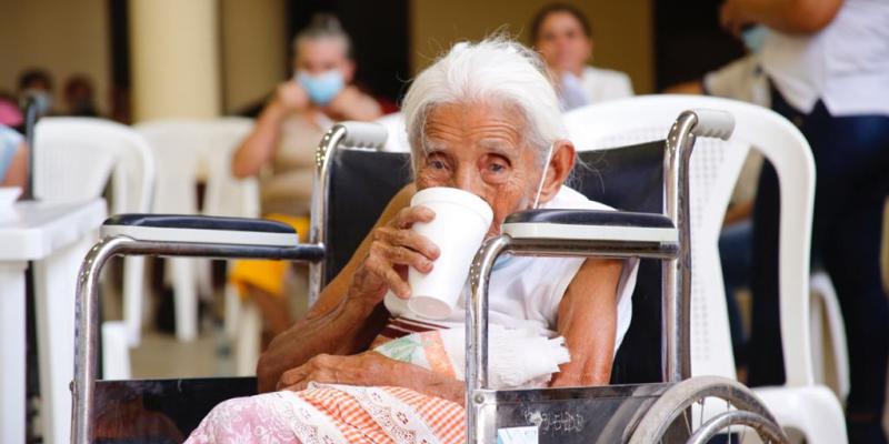 Usuaria de Comedor Social en Usumatlán, Zacapa