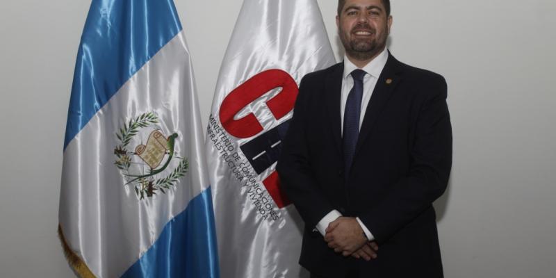 Ministro de Comunicaciones Javier Maldonado