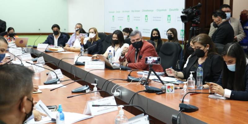 Viceministro de Desarrollo Urbano y Vivienda, detalló el orden que se ha seguido en el tema de la Reconstrucción por las Tormentas ETA e IOTA