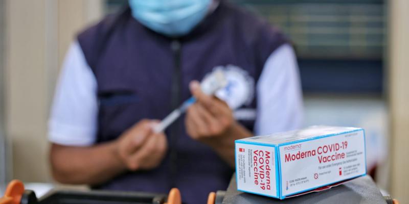 Intensifica Vacunación