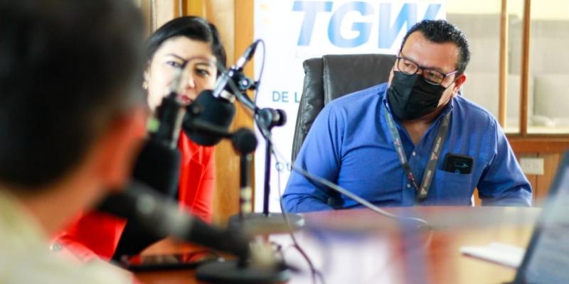 Locutores programa "Un nuevo despertar"