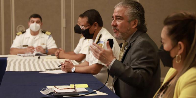 Reunión co autoridades portuarias