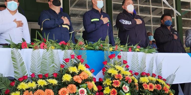 El mantenimiento, balastado y apertura de brecha se realiza en 10 tramos de diferentes comunidades de la cabecera departamental. Con el objetivo de mejorar el acceso vial a las comunidades. 