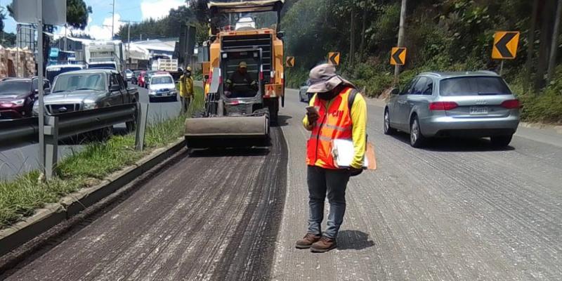 Avances son supervisados por personal de Caminos