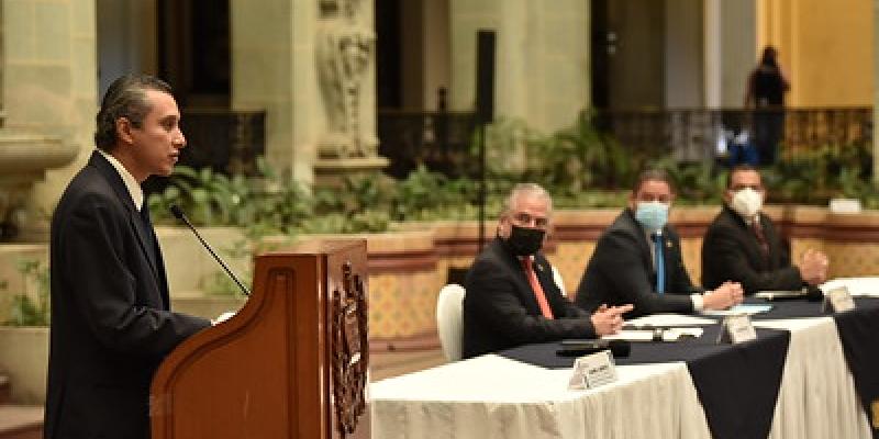 Conferencia de Prensa