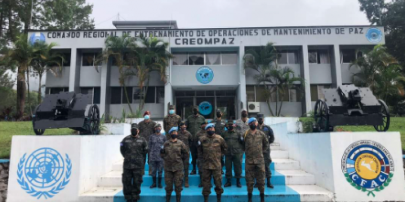 Oficiales nacionales y extranjeros se capacitan en apoyo logístico y administración de misiones de paz de las Naciones Unidas